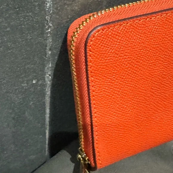 💯 EUC Coach Accordion Wrist Zip Wallet Orange - Picture 5 of 7